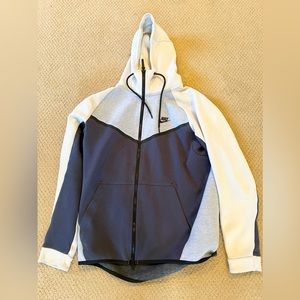 Nike Tech Sportswear Men’s Medium